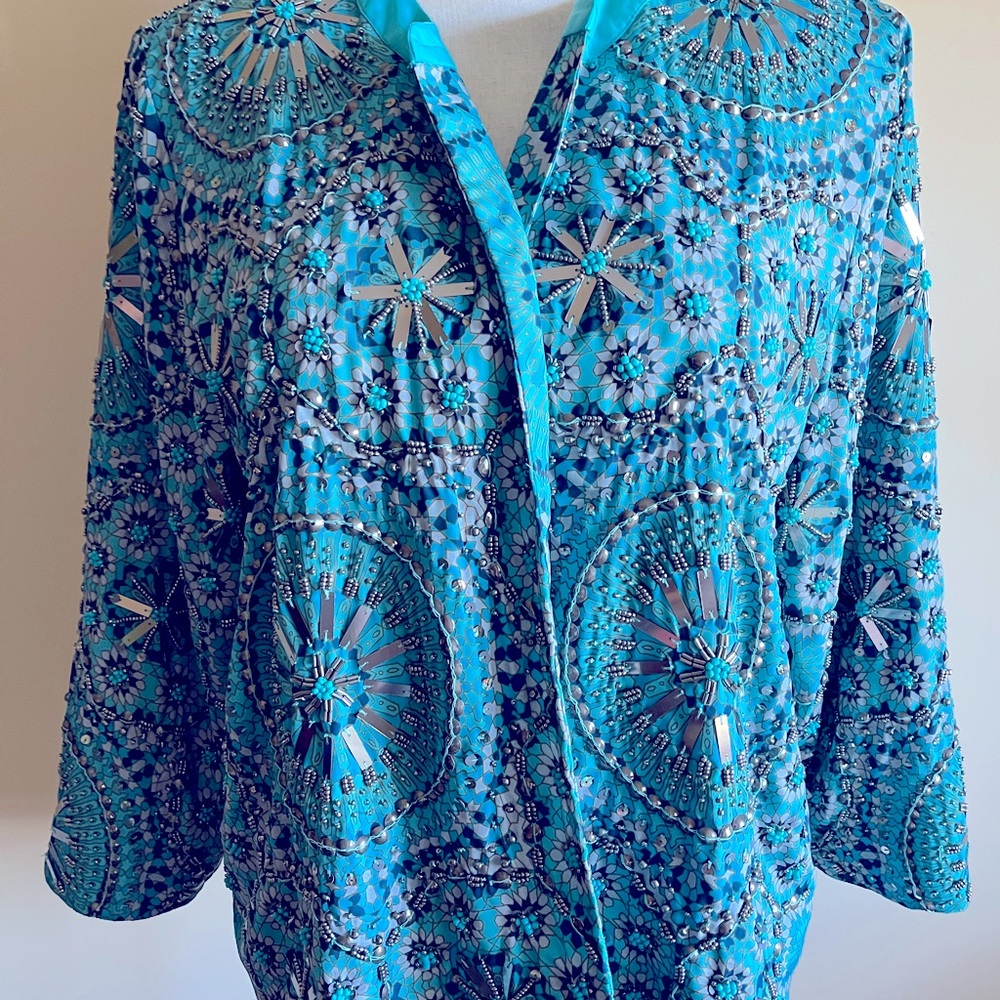 Blue Patterned Women's Top - Picture 2 of 12